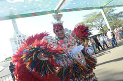Colorido y riqueza cultural del carnaval vuelven a las calles