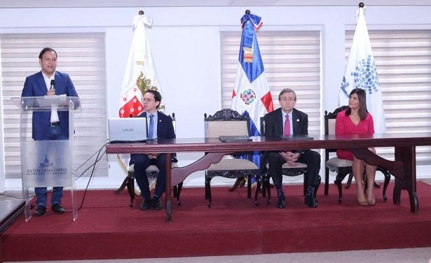 Alcalde Abel Martínez encabeza apertura de importante taller impartido por el CLAD