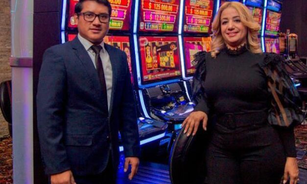 Casino Platino premia clientes