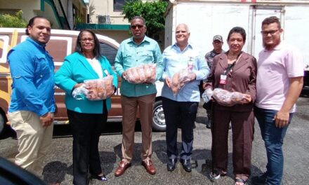 Comedores Económicos recibe 70 mil unidades de pan donados por UMPIH y COOPROHARINA