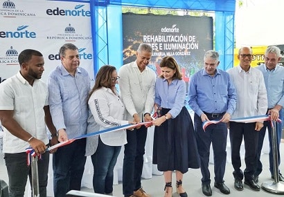 Edenorte y vicepresidenta entregan proyecto eléctrico en Villa González