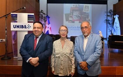 Conversatorio sobre literatura dominicana contemporánea en UNIBE