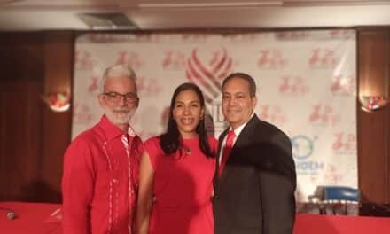 <strong>FUNDO lanza campaña «De rojo por la mujer 2023”</strong>