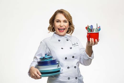 Jacqueline Henríquez confirma que es “La Artista de la Cocina Dominicana”