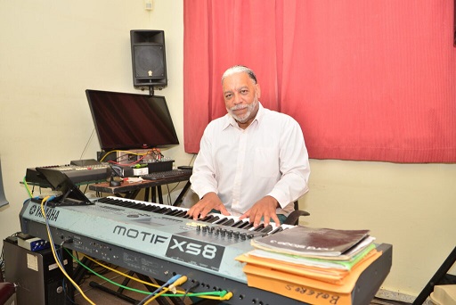 Rafelito Mirabal: “La primera vez que toqué un piano para mí se abrió un mundo nuevo”