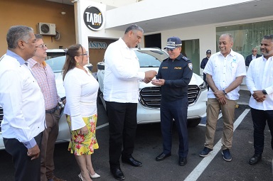 POLITUR recibe nuevos vehículos para ampliar patrullaje turístico