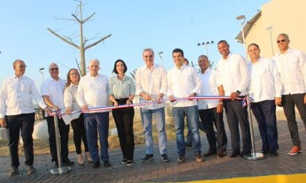 Presidente inaugura primera etapa de saneamiento de Arroyo Gurabo