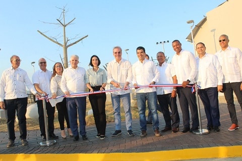 Presidente inaugura primera etapa de saneamiento de Arroyo Gurabo