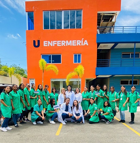 Carrera de Enfermería de UAPA celebra open house