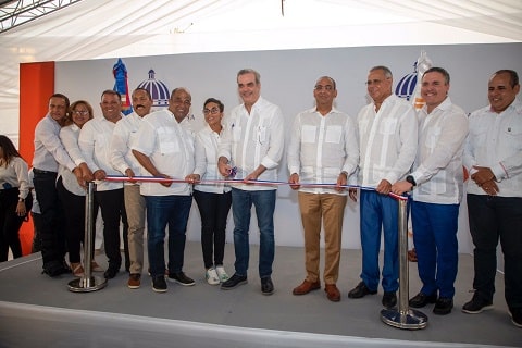 Abinader inaugura carretera Guayubín-Las Matas de Santa Cruz-Copey