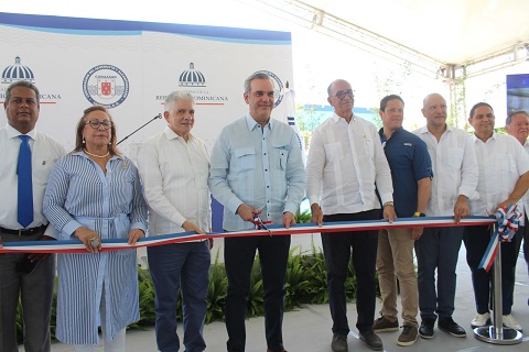 Presidente Abinader inaugura obras en Santiago