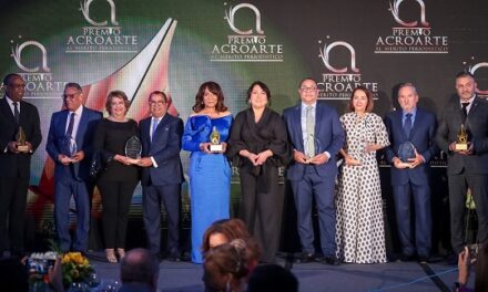Acroarte entrega XII edición Premio al Mérito Periodístico