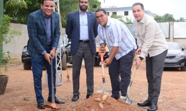 Club Real Deportivo inicia construcción complejo polideportivo