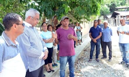 Alcaldía Santiago hizo entrega de aceras y contenes en Cruz Gorda, y Los Laureles de Gurabo