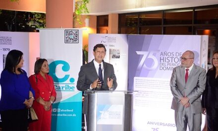 Centro León acoge muestra de portadas históricas por los 75 años de El Caribe