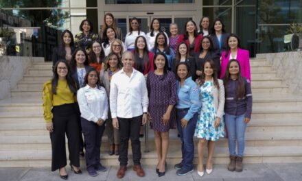 AES Dominicana entre Top Mejores Empresas para Trabajar para Mujeres 2023