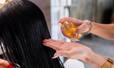 Hair oiling: beneficios del ritual de belleza ancestral