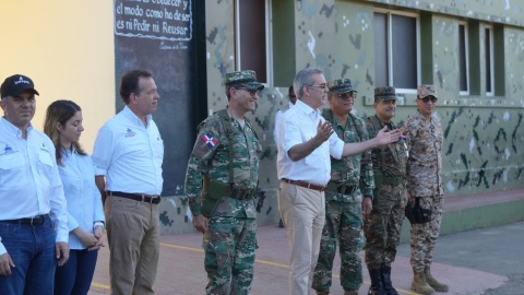 Abinader visita la frontera para confirmar reactivación del canal de la Vigía