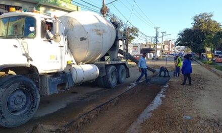 Etapa II ampliación colector aguas residuales Avenida 27 de Febrero en fase final