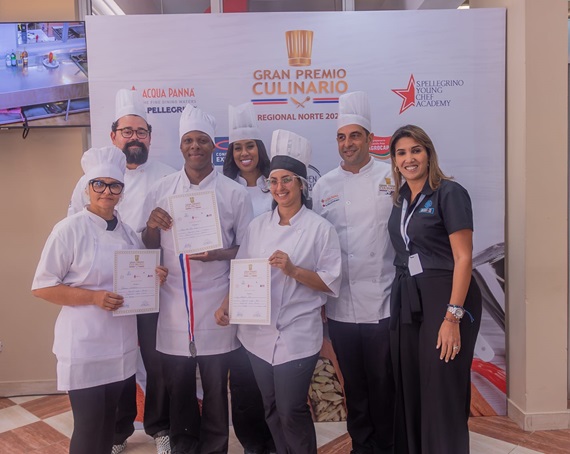 Chefs ganan 2do lugar en el Gran Premio Culinario