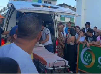 Incendio de fuegos artificiales en Carnaval de Salcedo deja 19 personas heridas