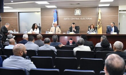 JCE otorga plazo de 48 horas a partidos para revisión de fusiones políticas