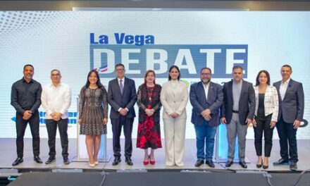 Debate Electoral organizado por Cámara de Comercio La Vega proyecta propuestas de candidatos