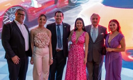 Scudería Dominicana presentó el nuevo Ferrari Purosangue