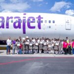 Arajet motiva la preparación en aviación con ‘Piloto por un día