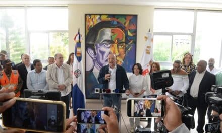 Alcalde de Santiago anuncia acuerdo institucional para mejorar infraestructuras urbanas