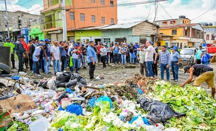 Alcalde Ulises Rodríguez inicia transformación del Hospedaje Yaque