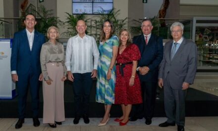 Centro de Convenciones UTESA presenta exposición de Clara Ledesma con obras de la colección Báez – Tavárez