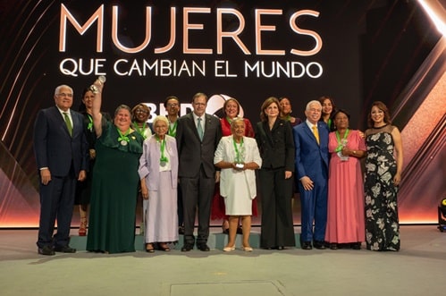 Banco BHD entrega Premio Mujeres que Cambian el Mundo