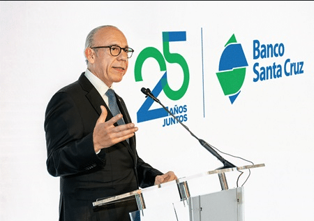 Banco Santa Cruz celebra 25 años