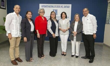 Patronato Nacional de Ciegos fomenta empatía y apoyo en Santiago