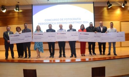 SNTP Santiago y BANFONDESA entregan premios concurso de fotografía