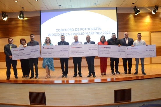 SNTP Santiago y BANFONDESA entregan premios concurso de fotografía