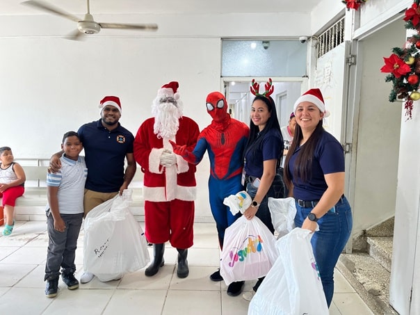 AIC lleva alegría y esperanza a niños hospitalizados