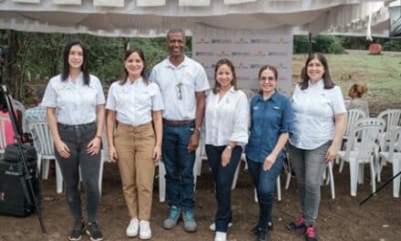 Fundación AES Dominicana y Nature Power Foundation realizan proyecto de fortalecimiento comunitario en Peravia