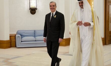 Presidente Abinader se reúne con Emir de Qatar