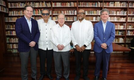 Presentan libro sobre historias de emprendimiento dominicano con visión y propósito