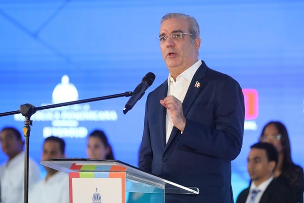 Presidente Abinader resalta rol transformador de la juventud en la ética y la transparencia