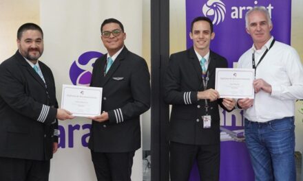 Arajet gradúa nuevos pilotos dominicanos de programa de cadetes en alianza con Boeing