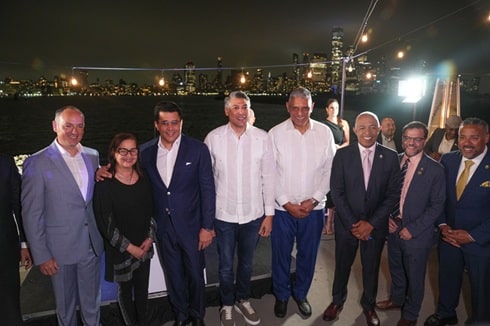 Arajet celebra inicio de operaciones en Newark durante un cóctel