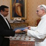 Embajador Víctor Suárez presenta Cartas Credenciales ante la Santa Sede