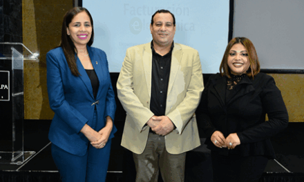 DGII capacita envasadores agua sobre Ley Facturación Electrónica