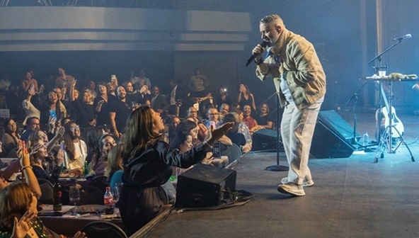 Pavel Núñez celebra su trayectoria con Atlantis