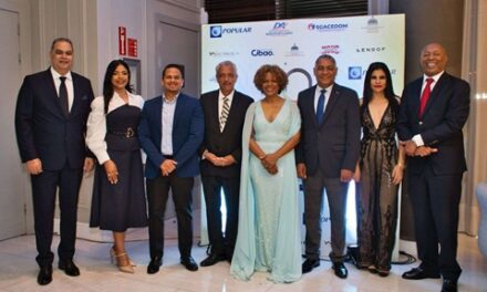 ACROARTE juramenta directiva encabezada por Marivell Contreras