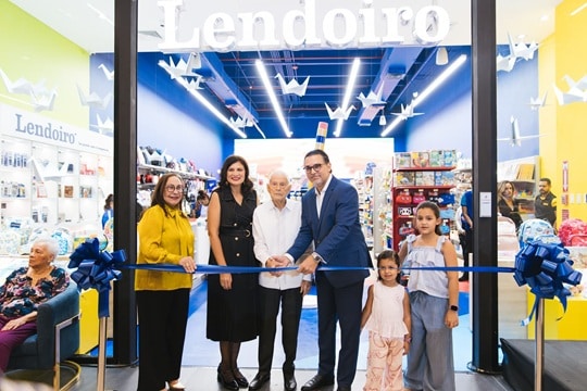 Lendoiro inaugura sucursal en Ágora Santiago Center