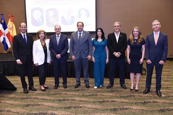 CAMACOESRD aborda nuevas oportunidades en turismo de salud y bienestar